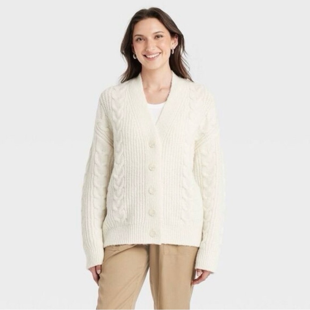Universal Thread Cream Cable Knit Cardigan